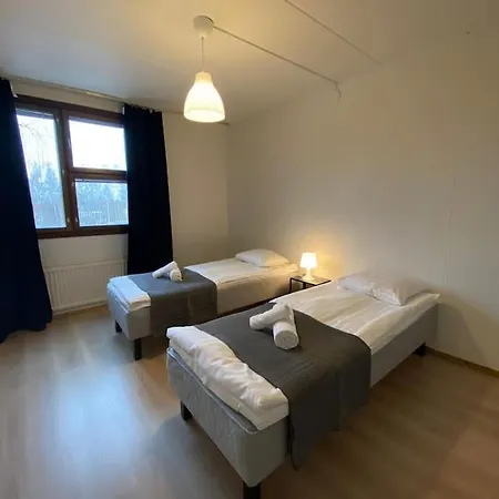 Apartamento Kotimaailma - Hyvin Avara Rauhallinen 3mh Asunto