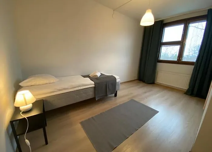 Kotimaailma - Hyvin Avara Rauhallinen 3mh Asunto شقة