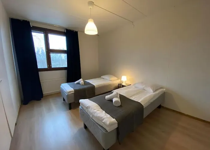 شقة Kotimaailma - Hyvin Avara Rauhallinen 3mh Asunto